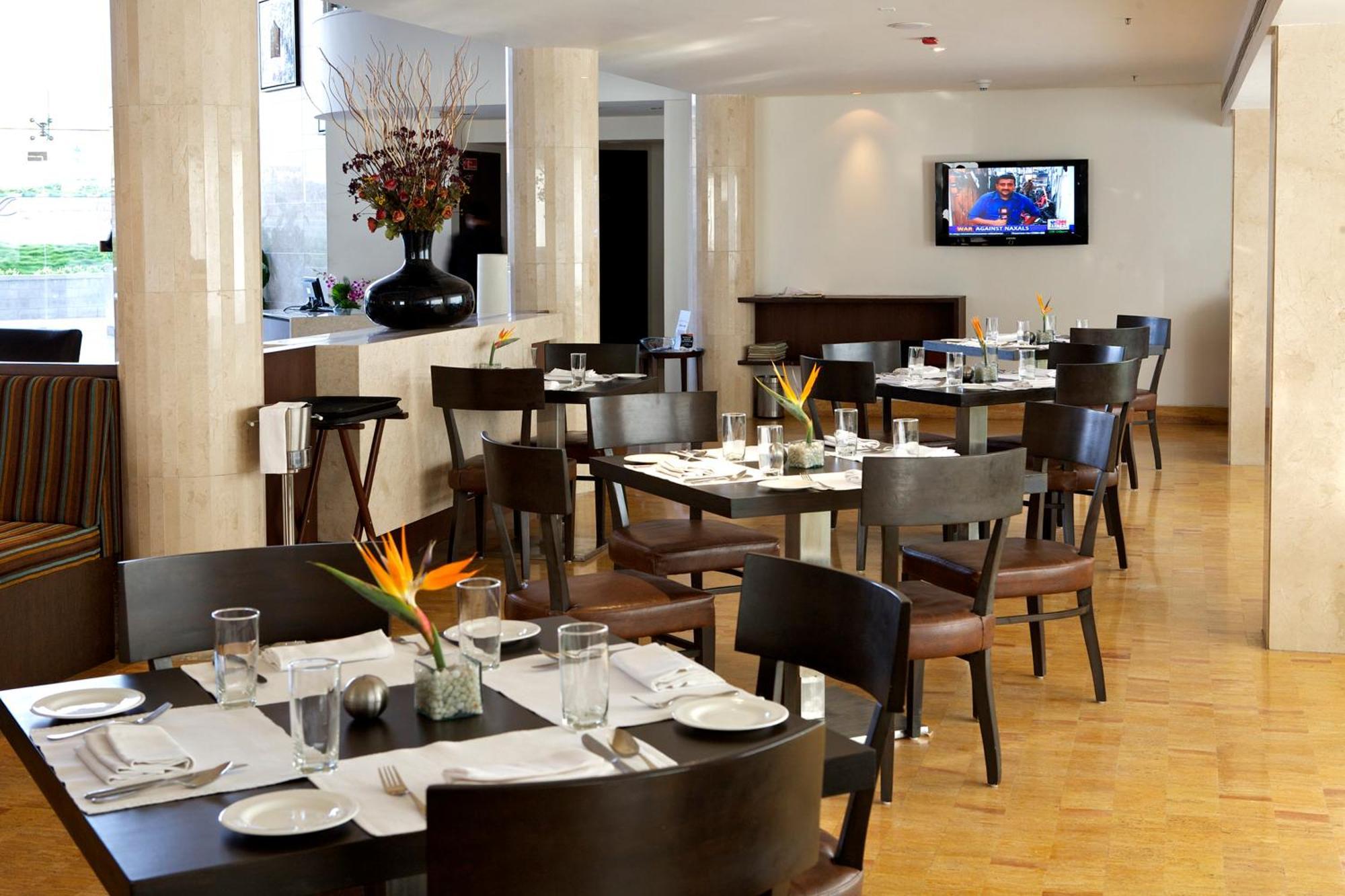 Peerless Hotel Hyderabad Restaurant foto
