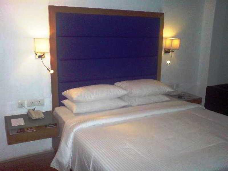 Peerless Hotel Hyderabad Exterior foto